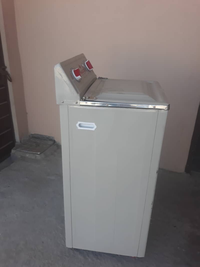 Dryer Machine New Condition 2