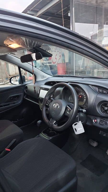 Toyota Vitz 2018 4