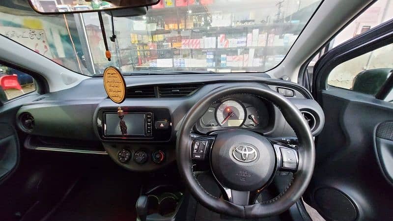 Toyota Vitz 2018 5