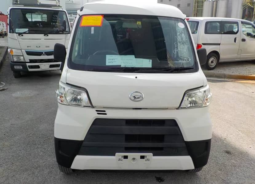 Daihatsu Hijet 2019 3