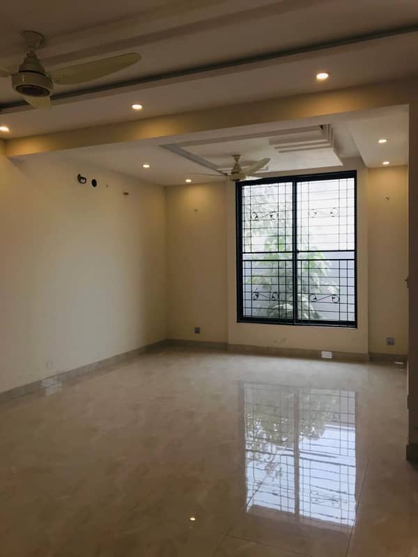 UPPER PORTION AVAILABLE FOR RENT 0