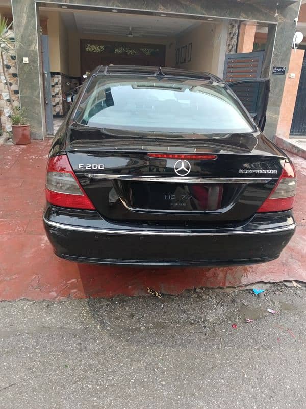 Mercedes E Class 2004 brand new condition 11