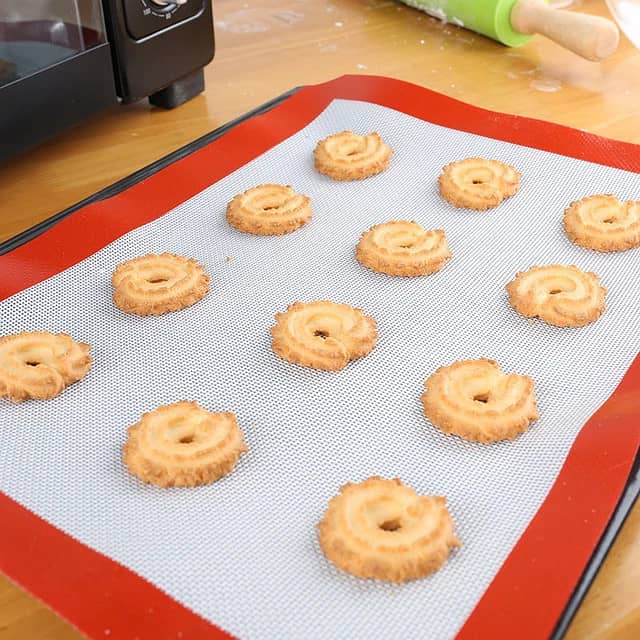 Silicone Baking Mat for Kneading Dough & Baking Tasks Free Delivery 17