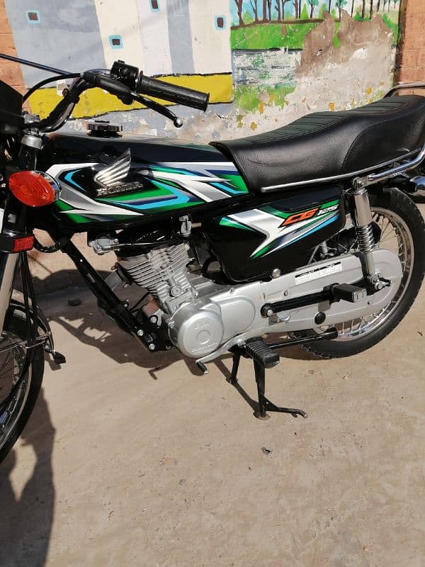 Honda 125 22/23 Model just like new condition 0