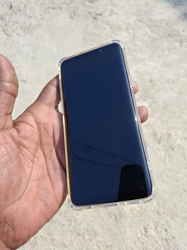 S9 NON PTA 10/10 very lite shade 7