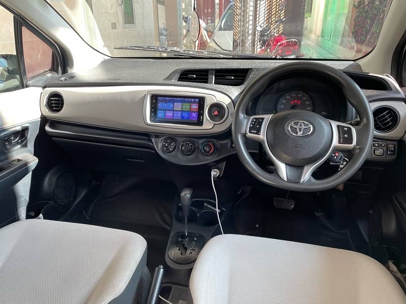 Toyota Vitz 2011/2014 2