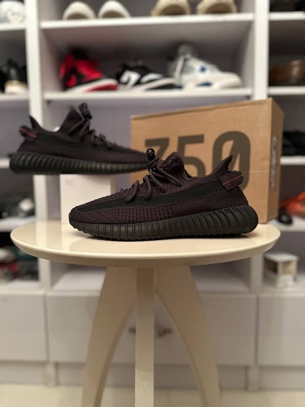 adidas Yeezys boost 350  v2 onyx color 2