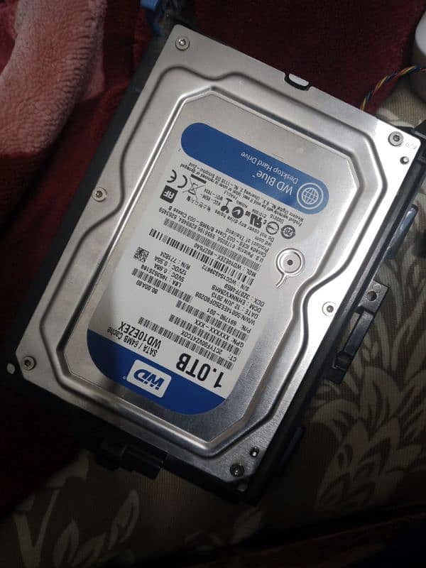 WD (Western digital) 1 TB  HDD SATA 7200rpm 0