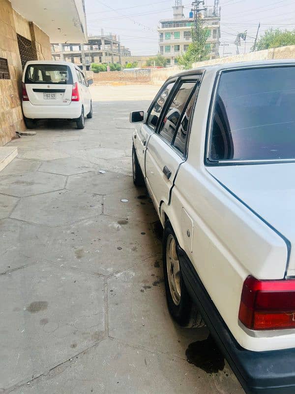 Nissan Sunny 1987 8