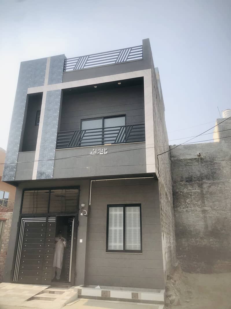 2.5 Merla Luxury House On Main Road Ibl Housing Scheme Bery Near To Main Canal Road 0