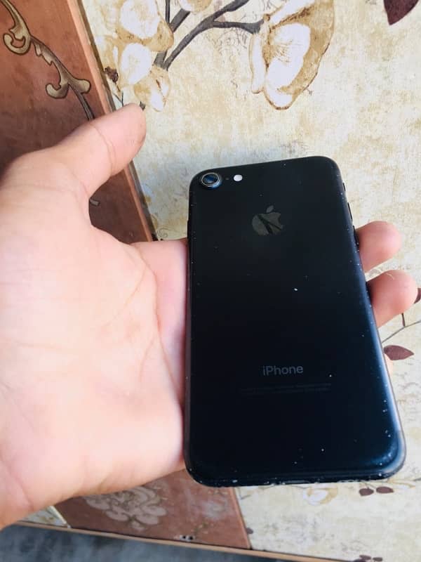 Iphone7 PTA Approved 128 Gb (03304147681) 1