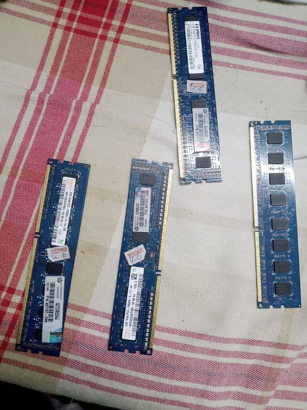 4 X 2gb Ddr3  PC ram sticks (8gb total) 0