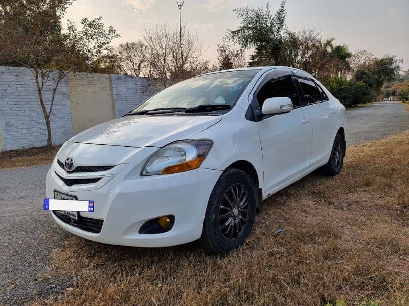 Toyota Belta 2009/13 1