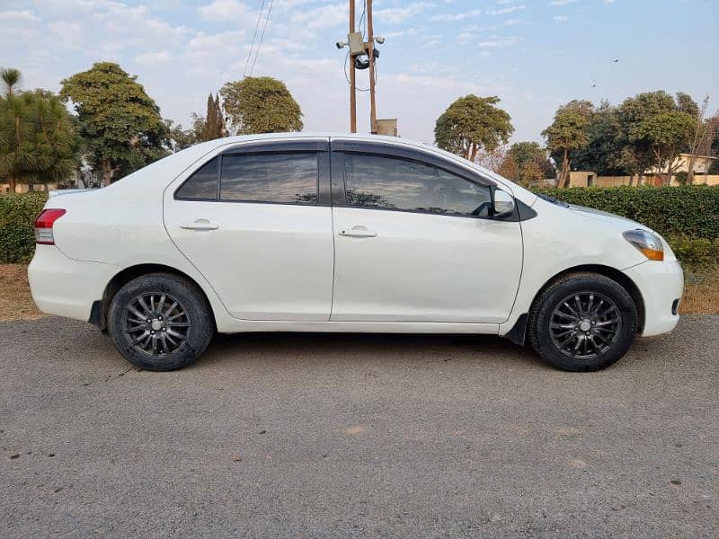 Toyota Belta 2009/13 4