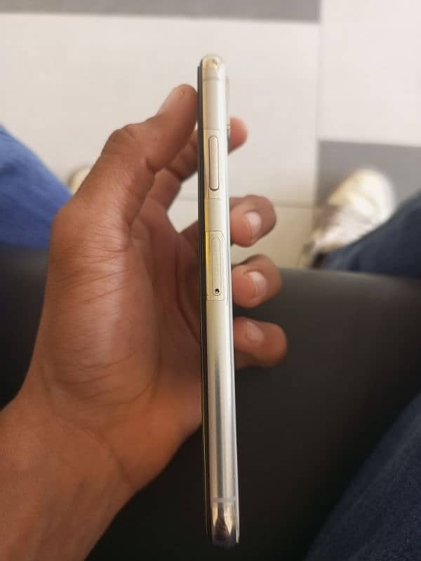 iphone x 64 gb PTA approved 5