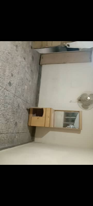 Room for a small Afghan family for rent in I-10 3