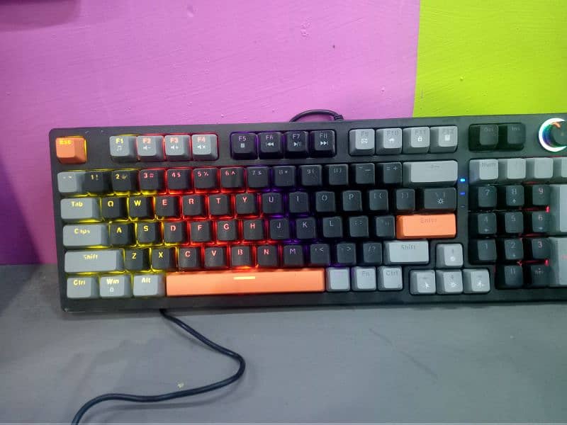 ZIFRIEND KA981 mechanical gaming keyboard 1