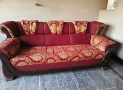 5 seater sofa set. . good condition,