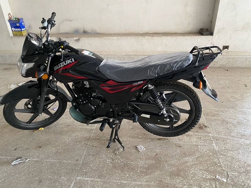 suzuki gr 150 2023 model just 5200km used 0