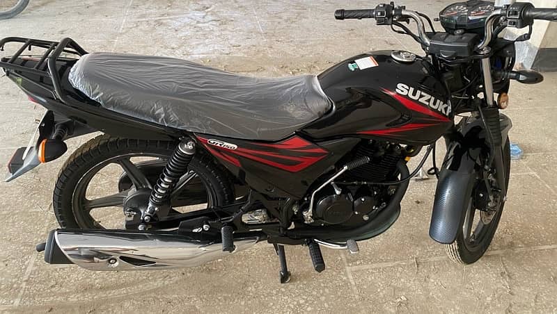 suzuki gr 150 2023 model just 5200km used 1