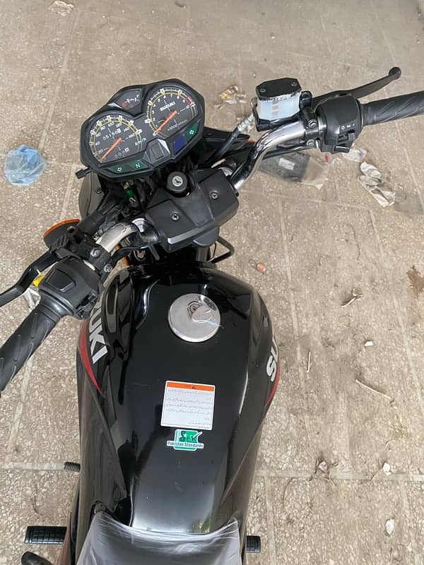 suzuki gr 150 2023 model just 5200km used 3