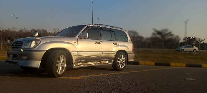 Toyota Land Cruiser 4.2D Vx limited 1