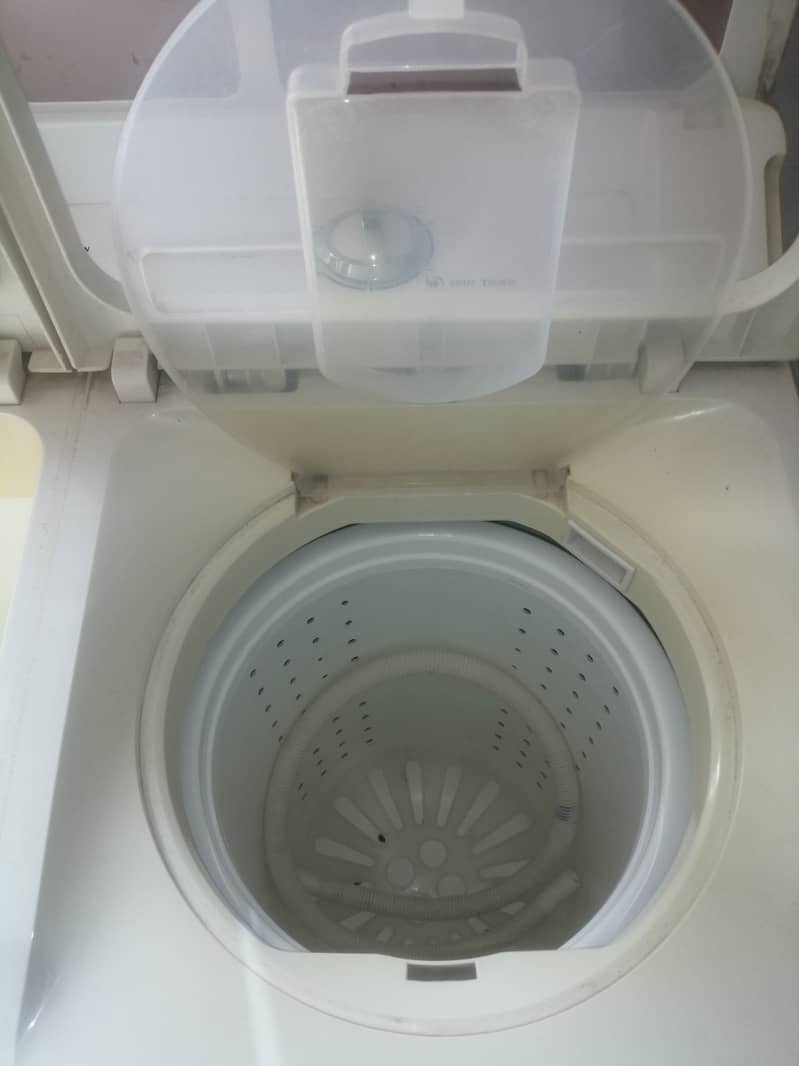 Kenwood washing machine with spinner attached 11