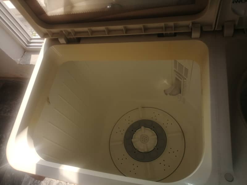 Kenwood washing machine with spinner attached 13