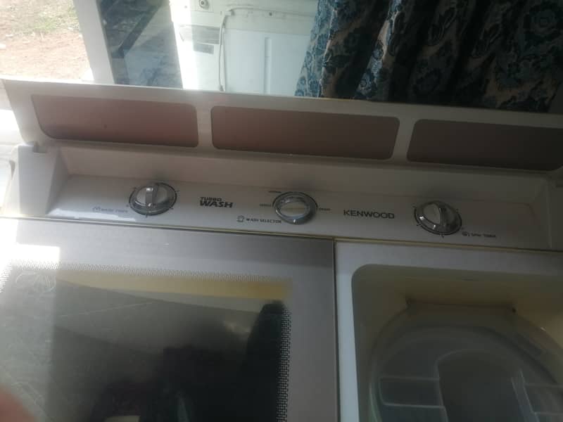 Kenwood washing machine with spinner attached 17