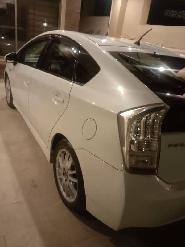 Toyota Prius 2011 10