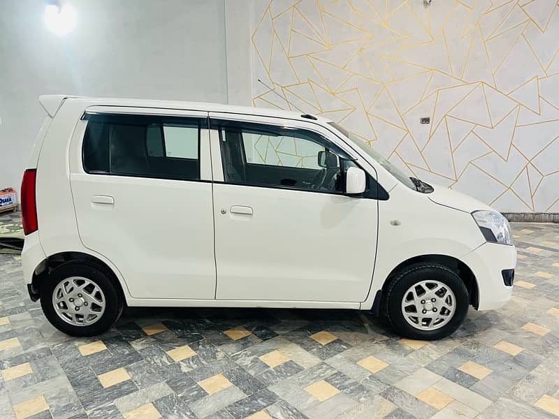 Suzuki Wagon R 2018 4