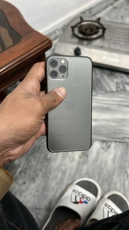 iPhone 11 Pro PTA Dubbel sim 2