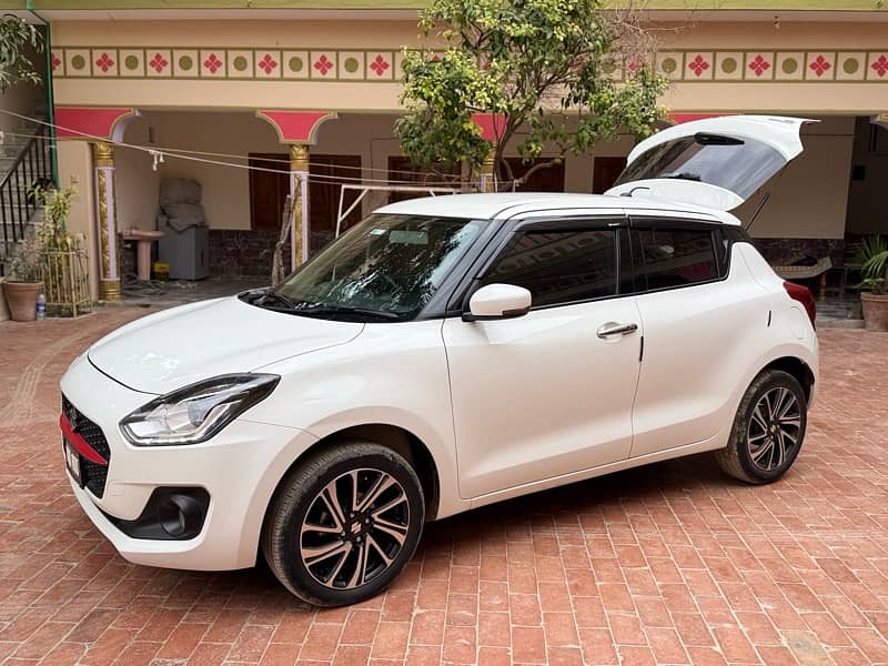 Suzuki Swift 2022 1