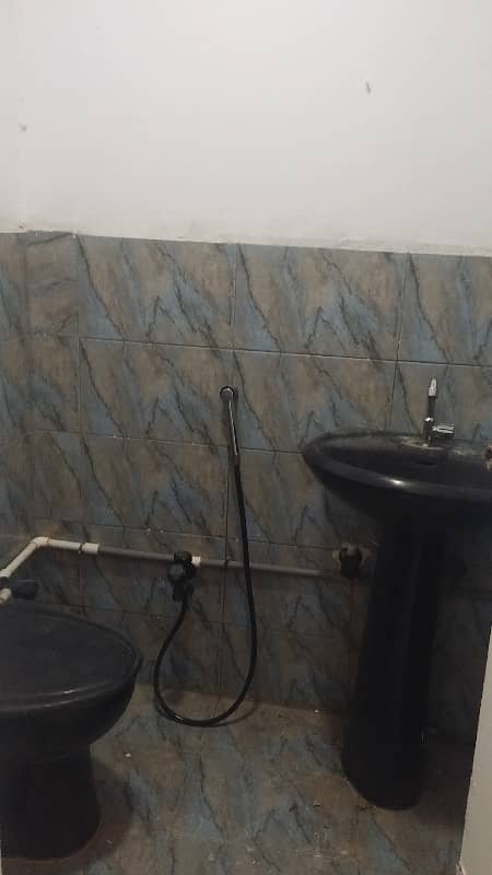 two bed dd apartment for rent in johar 5