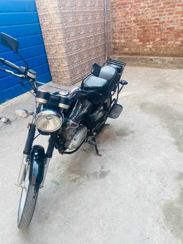 Suzuki gs150 2