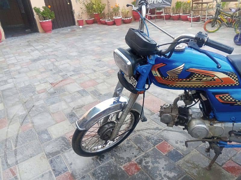 2021 model road price bike for sale in Lahore 2