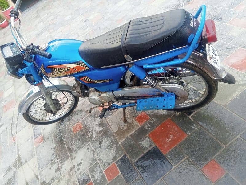 2021 model road price bike for sale in Lahore 5