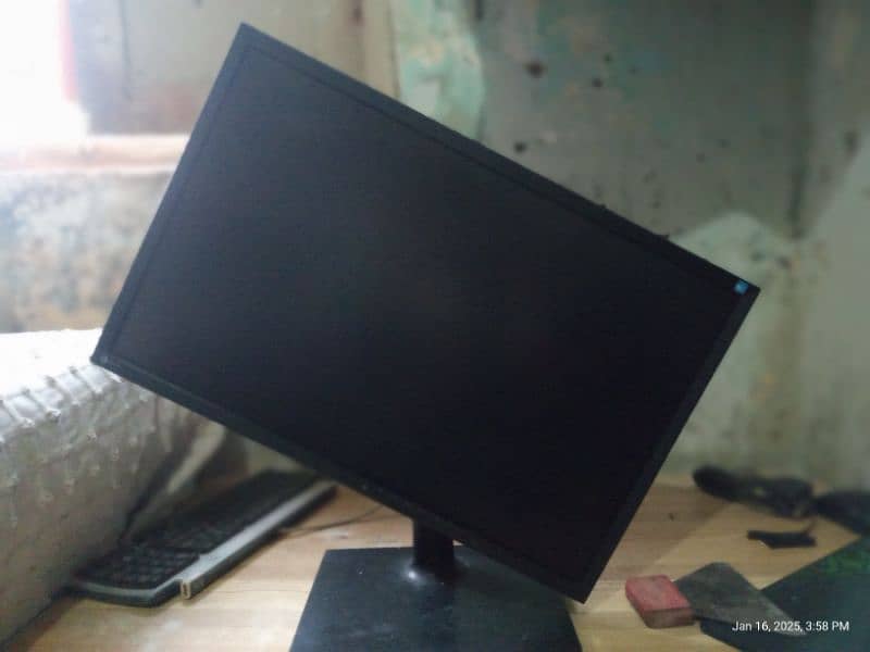 Eizo 22 Inches LCD 4