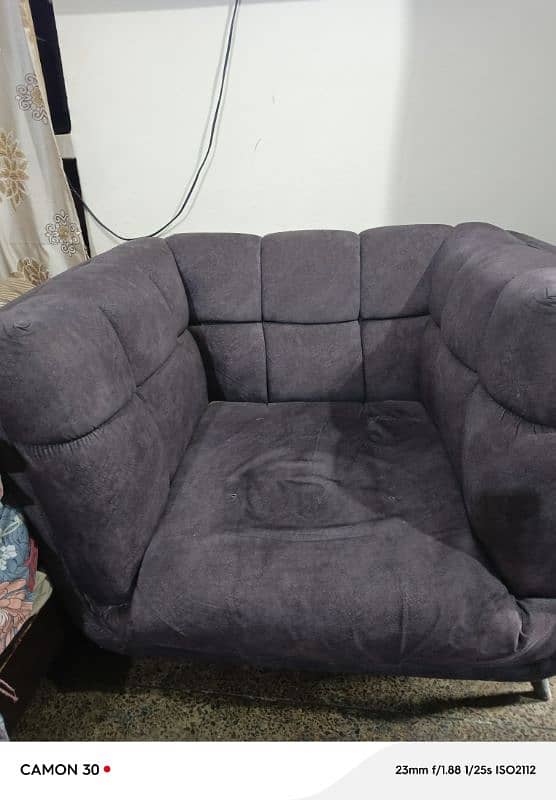 5 seater sofa set level designed urgent sale 2