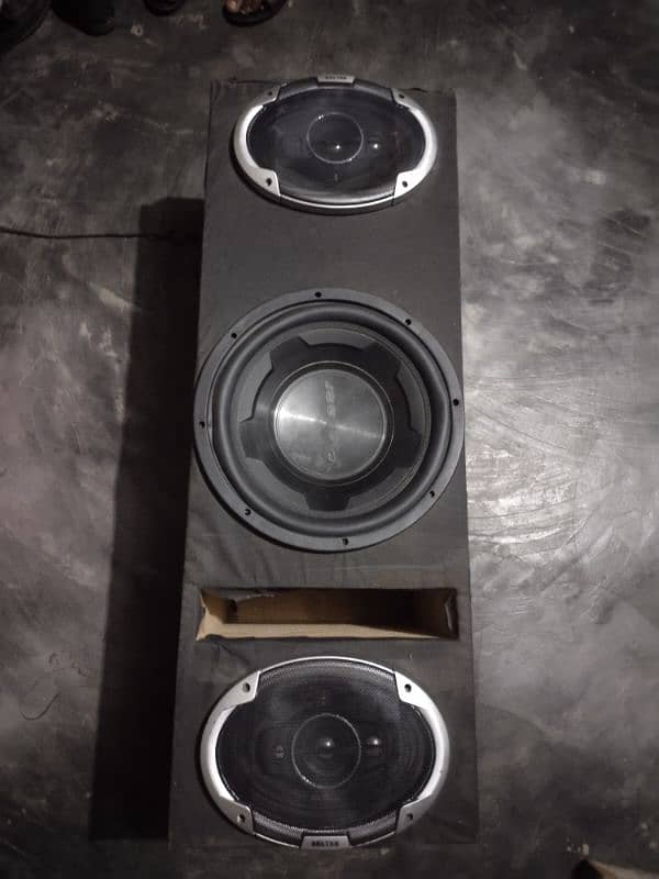 Payoneer amplifier and Base Speakers 0