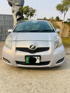 Toyota Vitz 2014