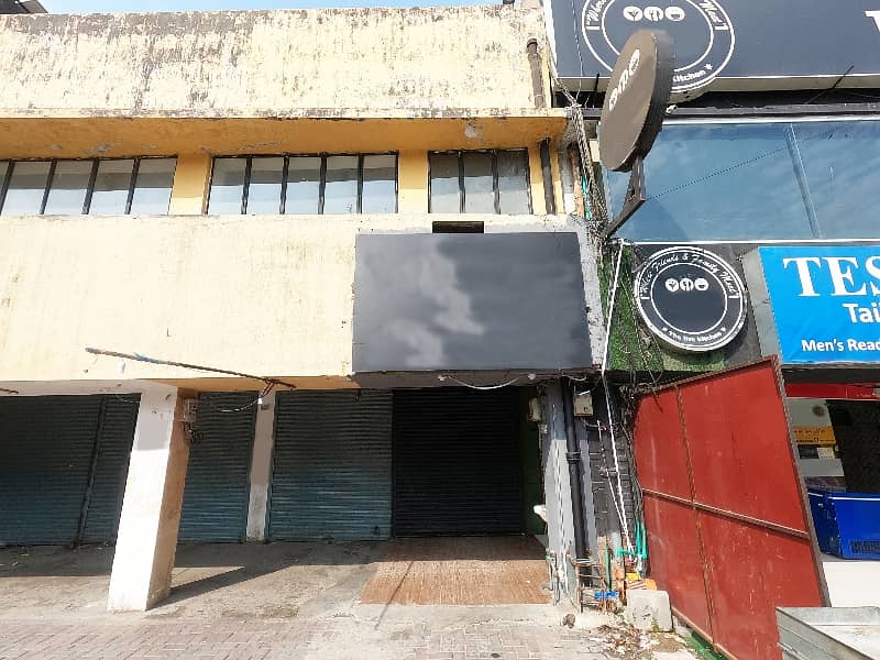 Get A Prime Location 392 Square Feet Shop For Sale In Barkat Market 2