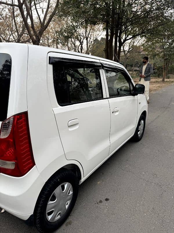 Suzuki Wagon R 2017 3