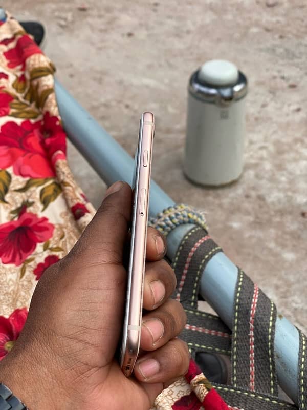 I phone 8 256 gb rose gold 4