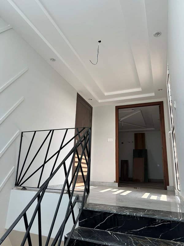 7 Mrla Brand New Corner House for sale Citi Housing Gujranwala 19