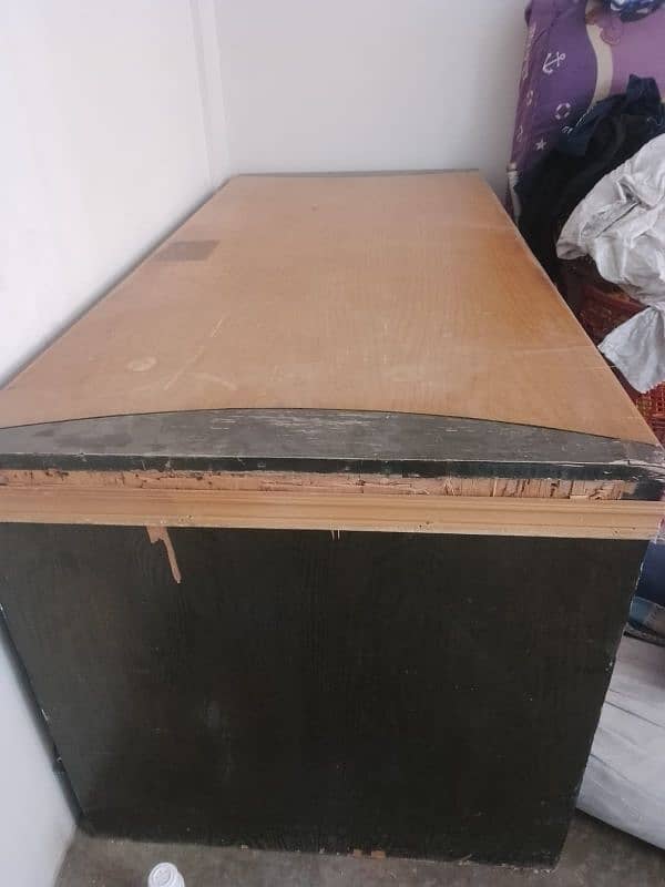 office laptop table slightly used 4