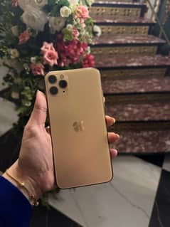 iPhone 11 Pro max with full sim time