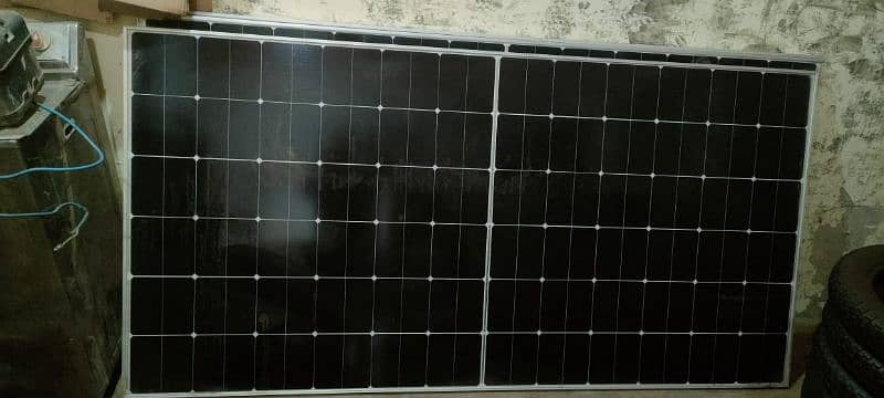 new 580 watt solar panel of longi 03245714469 Whatsapp no. 0