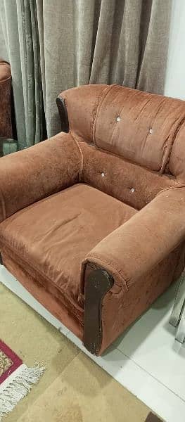 Five seater Sofa with Two chairs 3