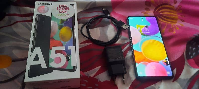 Samsung A51 10/10 condition with box charger super amoled display in 7